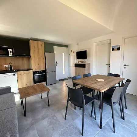 Mini T3 De 48m2 * Lecci